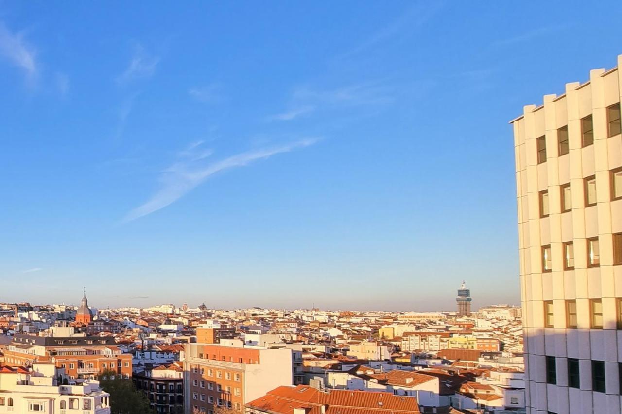 Plaza Espana & Gran Via Apartment Madrid Exterior photo